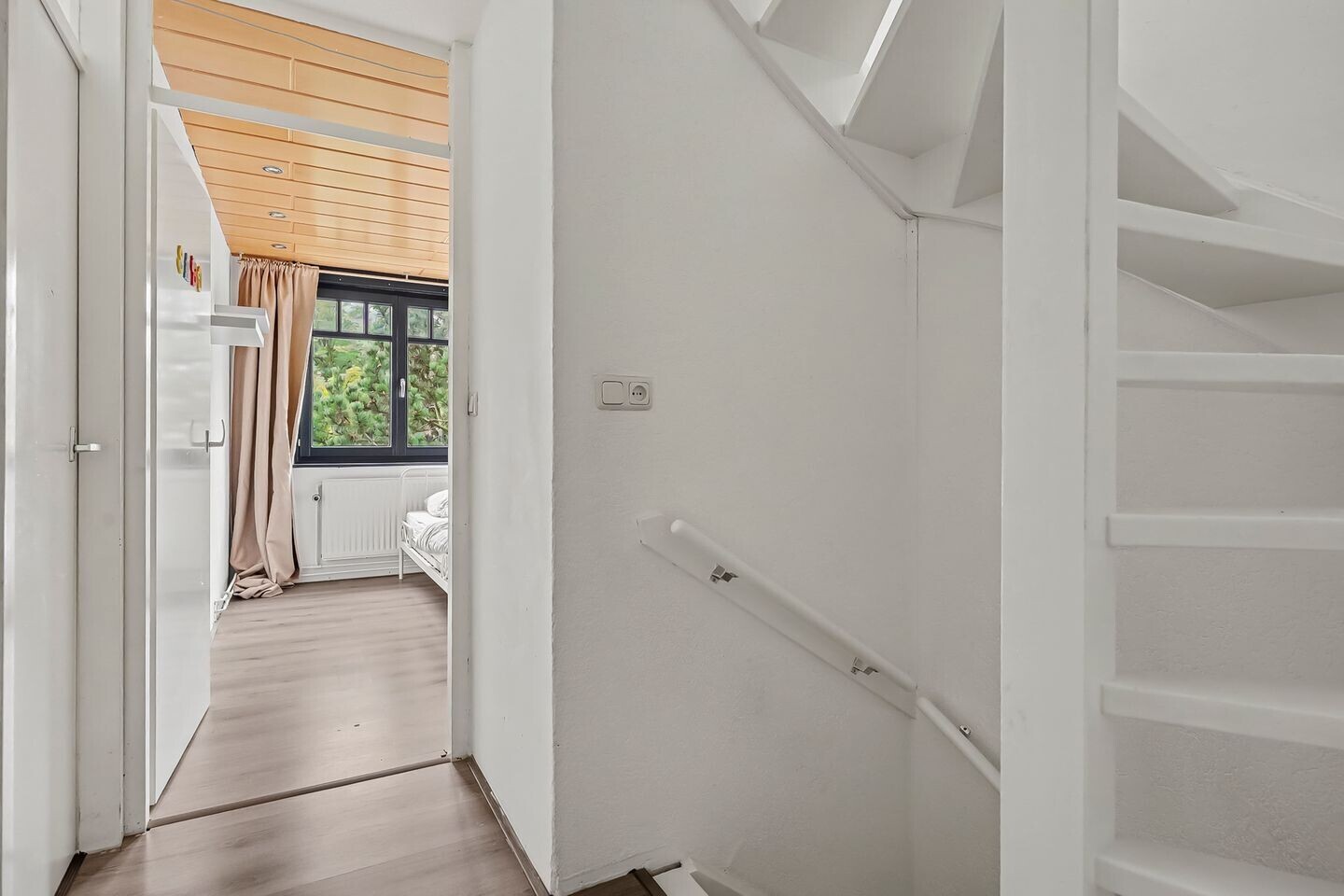 Tussenwoning te koop: Dievelaarshoek 11, Enschede