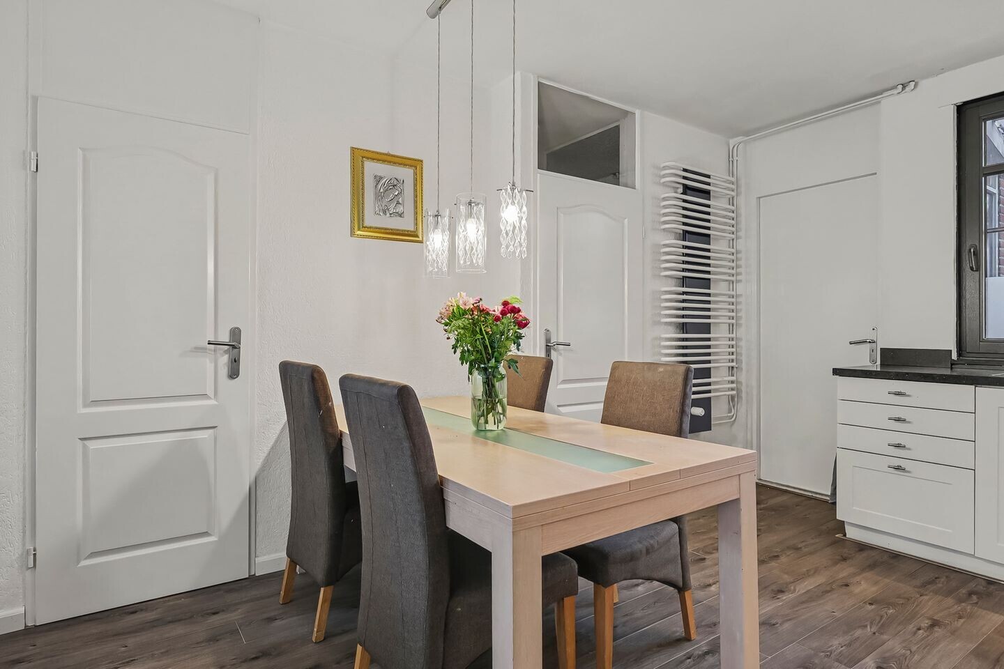 Tussenwoning te koop: Dievelaarshoek 11, Enschede