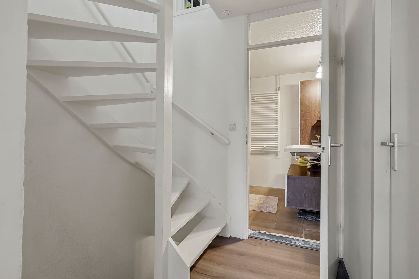 Tussenwoning te koop: Dievelaarshoek 11, Enschede