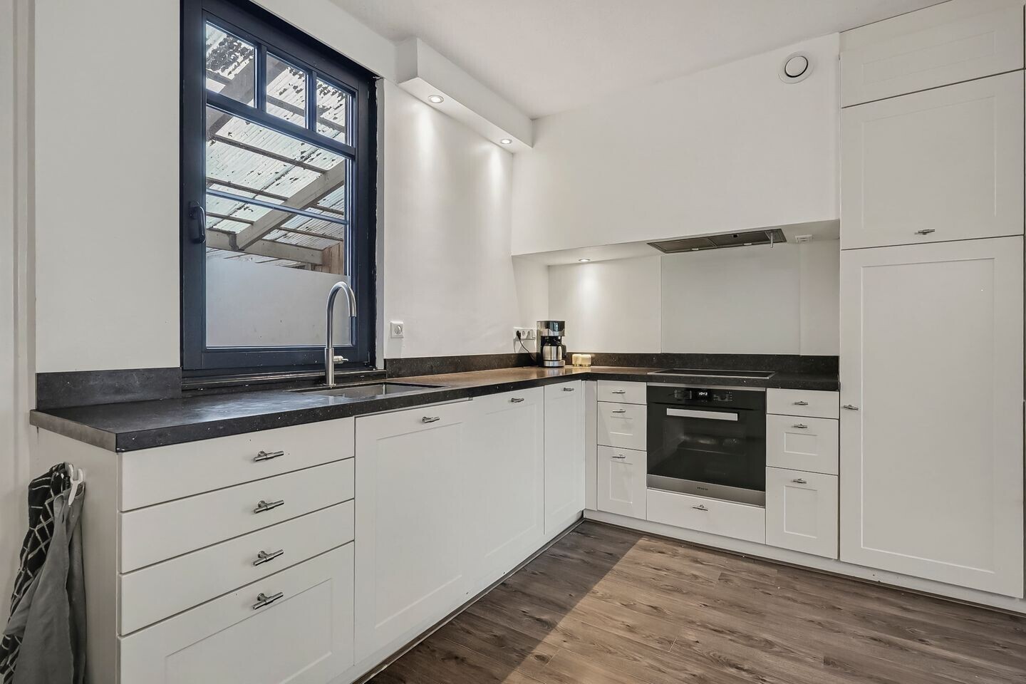 Tussenwoning te koop: Dievelaarshoek 11, Enschede