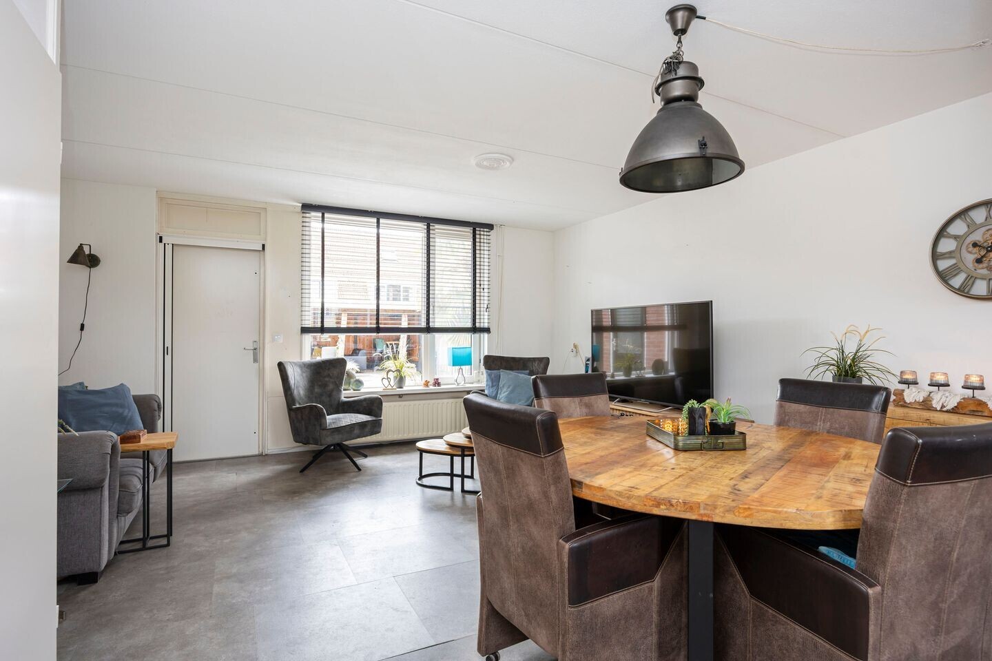 Hoekwoning te koop: staverdenhoek 9, Enschede