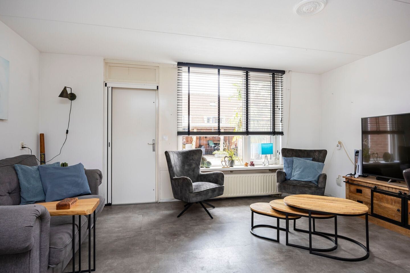 Hoekwoning te koop: staverdenhoek 9, Enschede