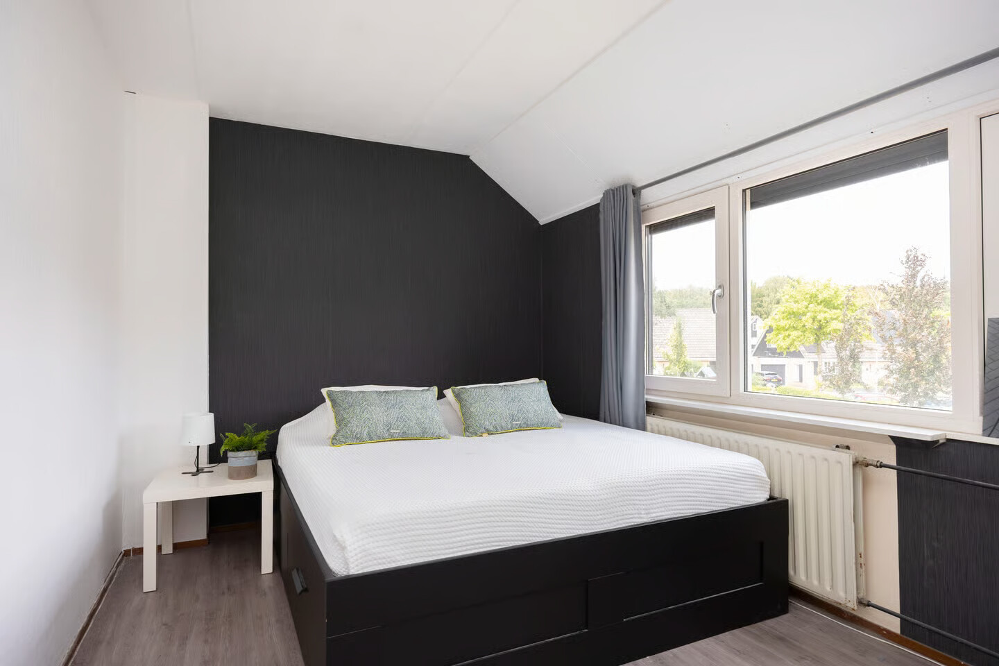 Hoekwoning te koop: staverdenhoek 9, Enschede