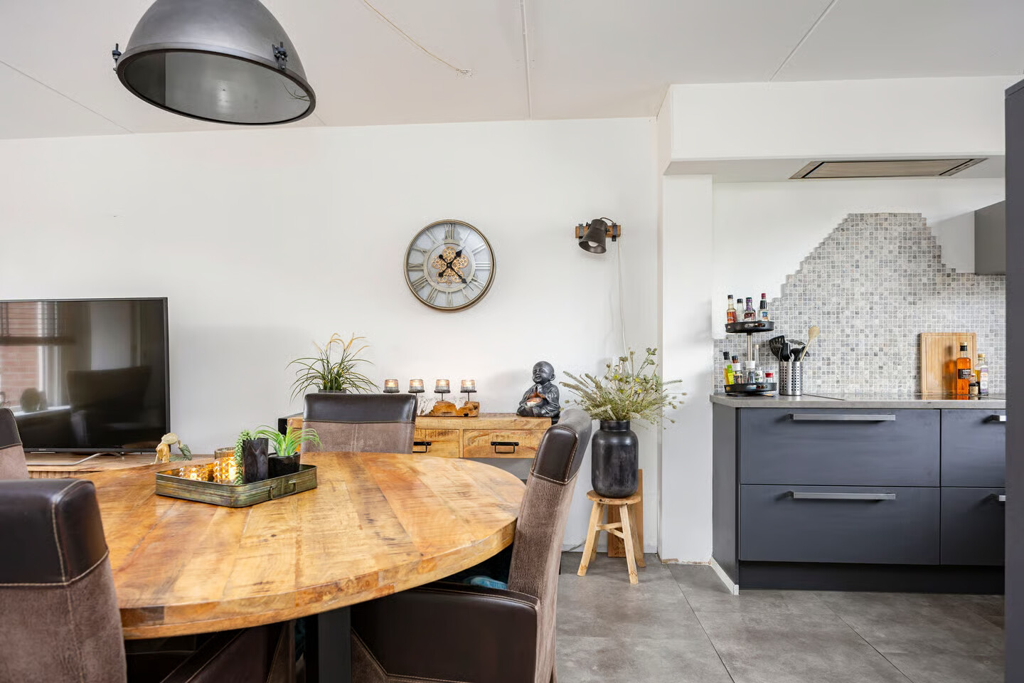 Hoekwoning te koop: staverdenhoek 9, Enschede