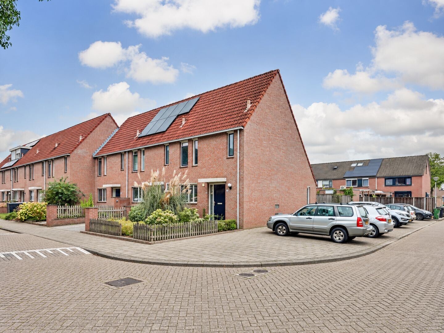 Hoekwoning te koop: Sladenhuishoek 34, Enschede