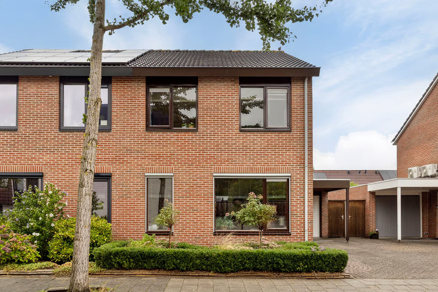 Twee-onder-één-kap te koop: Grimberghoek 49, Enschede