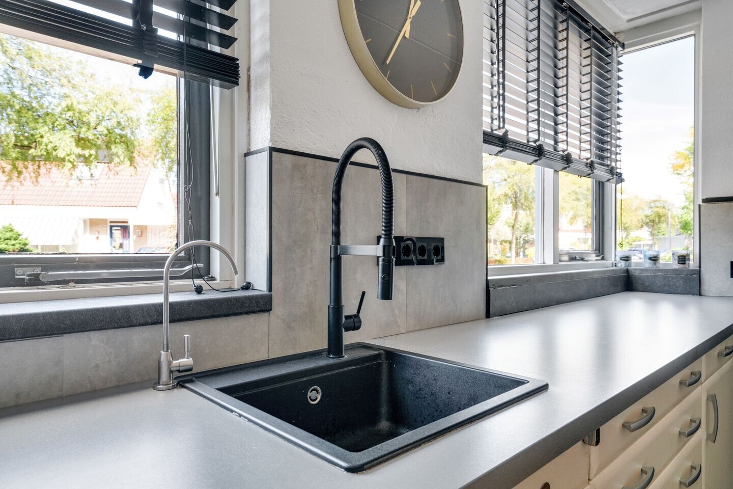 Tussenwoning te koop: Beugelhoek 23, Enschede
