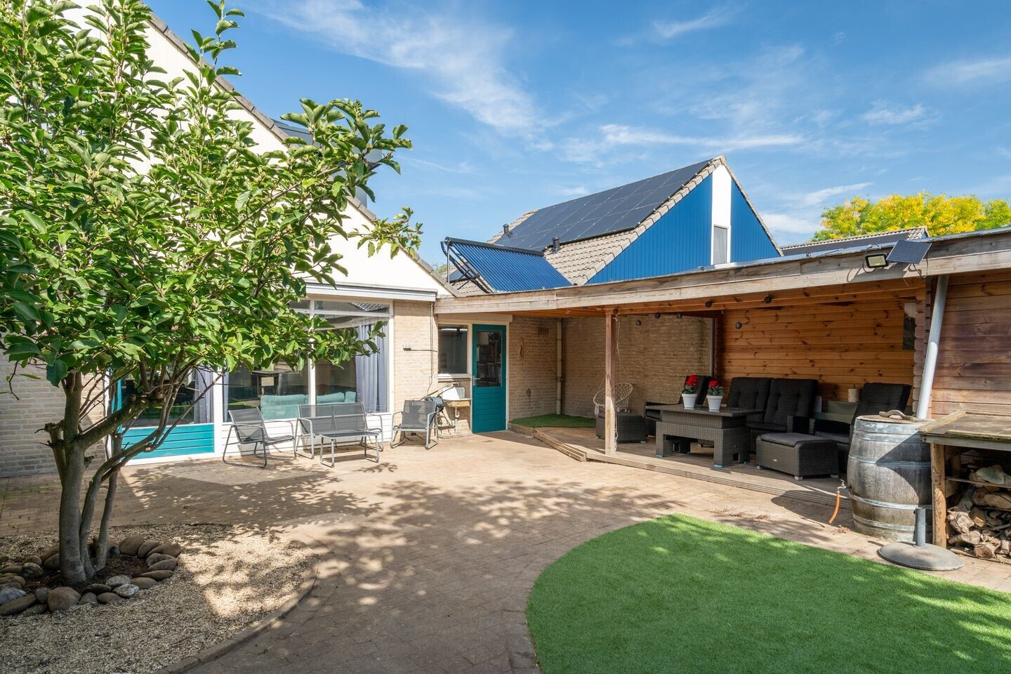 Tussenwoning te koop: Beugelhoek 23, Enschede