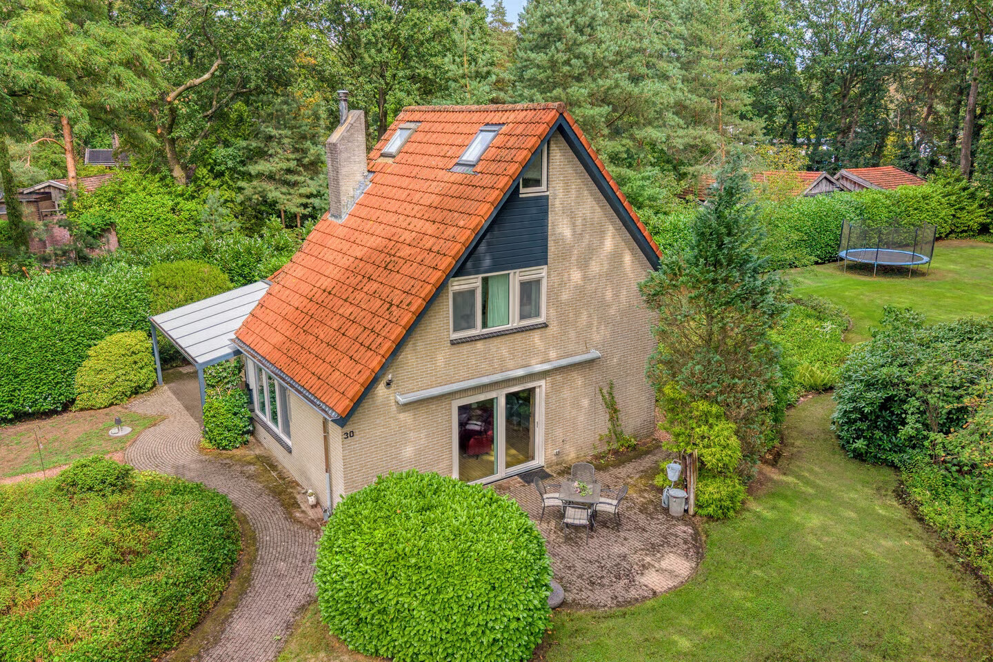 Vrijstaande woning te koop: Veldhaarweg 30, Enschede