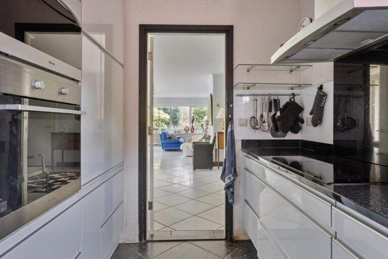 Vrijstaande woning te koop: Henry Dunantlaan 44, Enschede