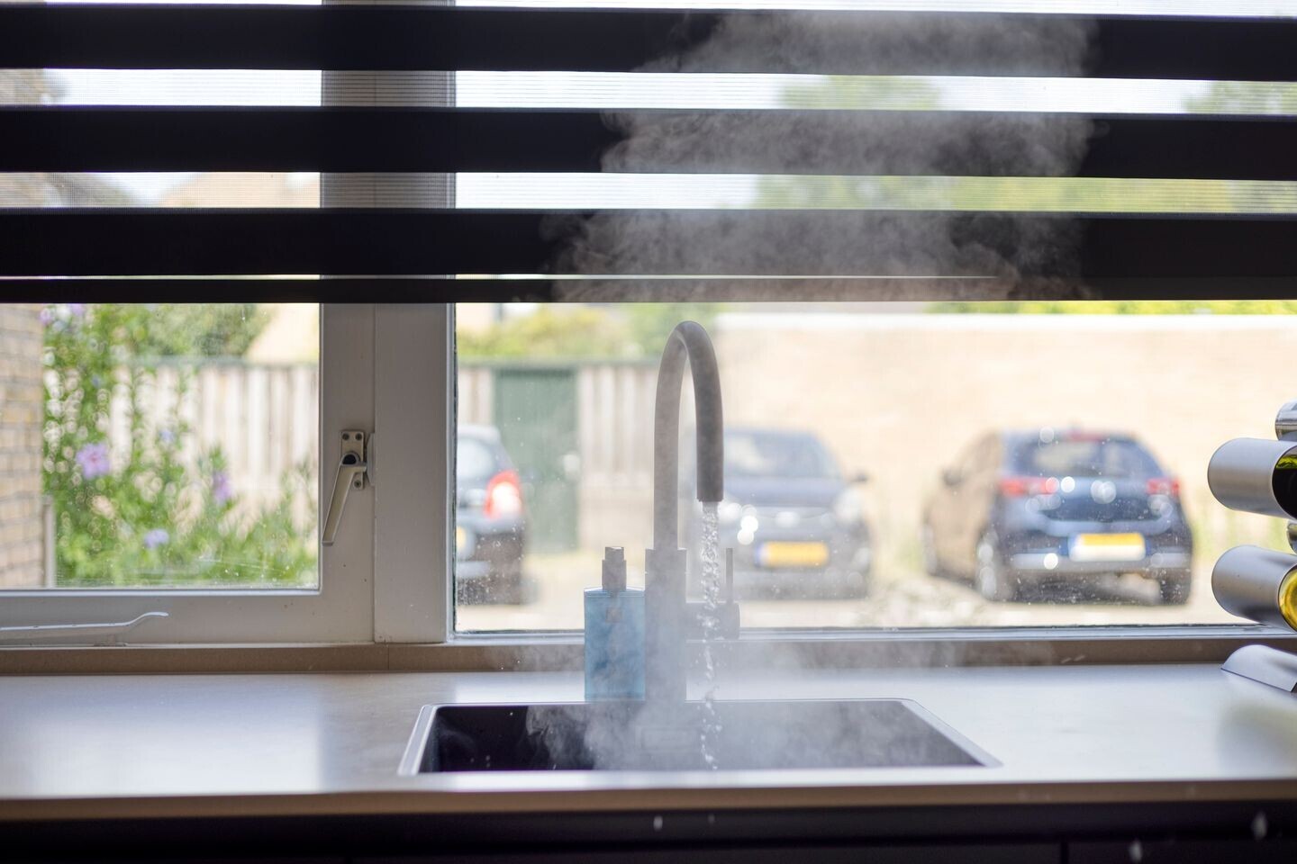 Tussenwoning te koop: Meester De Wolfplein 5, Enschede
