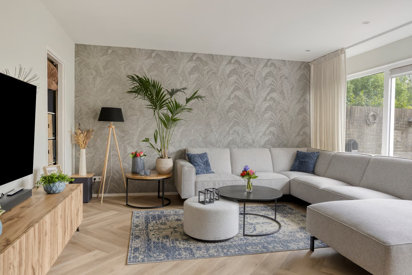 Tussenwoning te koop: Meester De Wolfplein 5, Enschede
