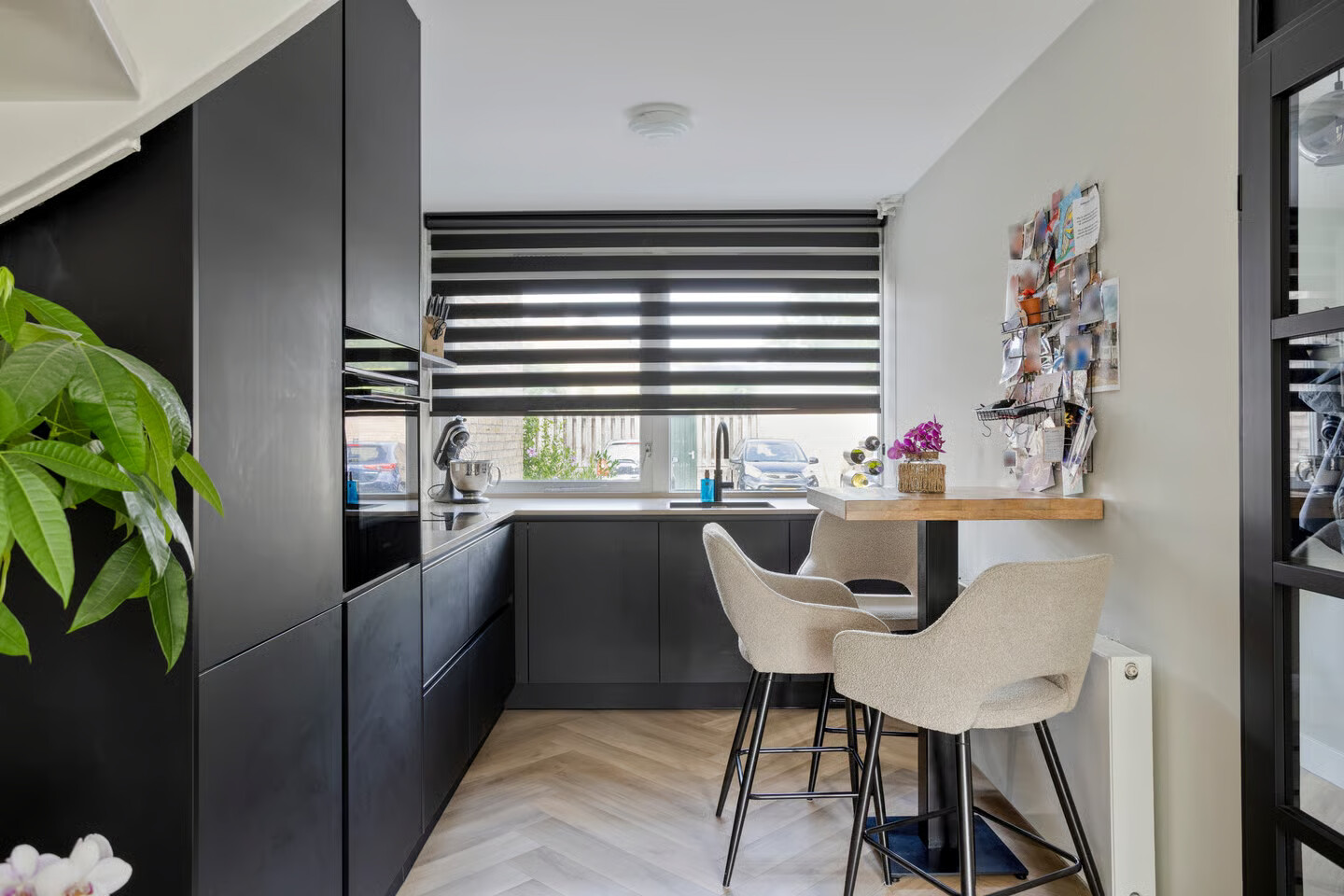 Tussenwoning te koop: Meester De Wolfplein 5, Enschede