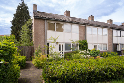 Meester De Wolfplein 8