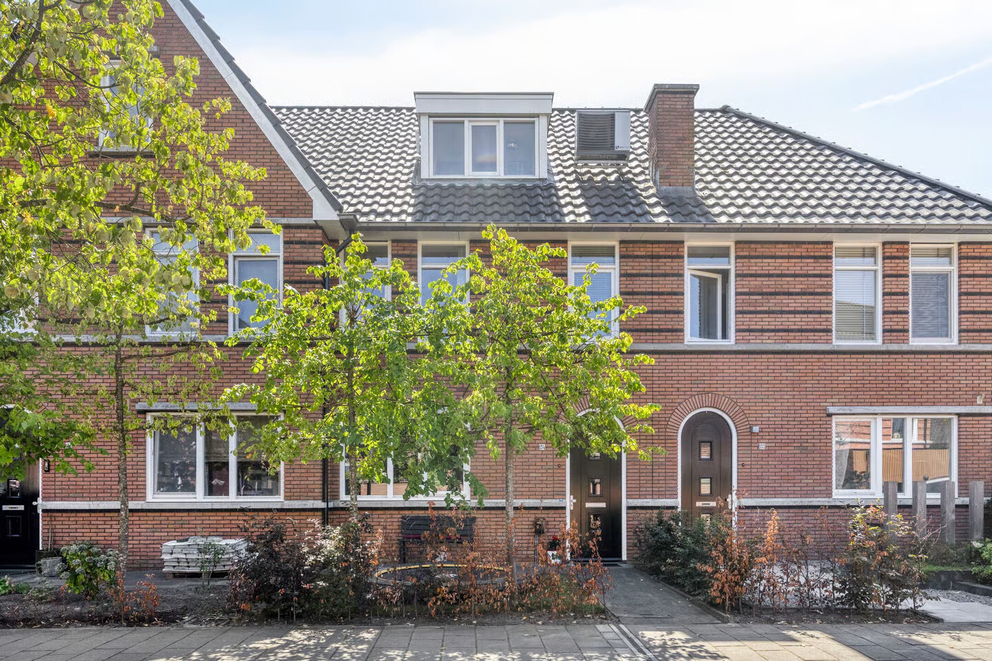 Tussenwoning te koop: Boekelose Stoomblekerij 154, Enschede