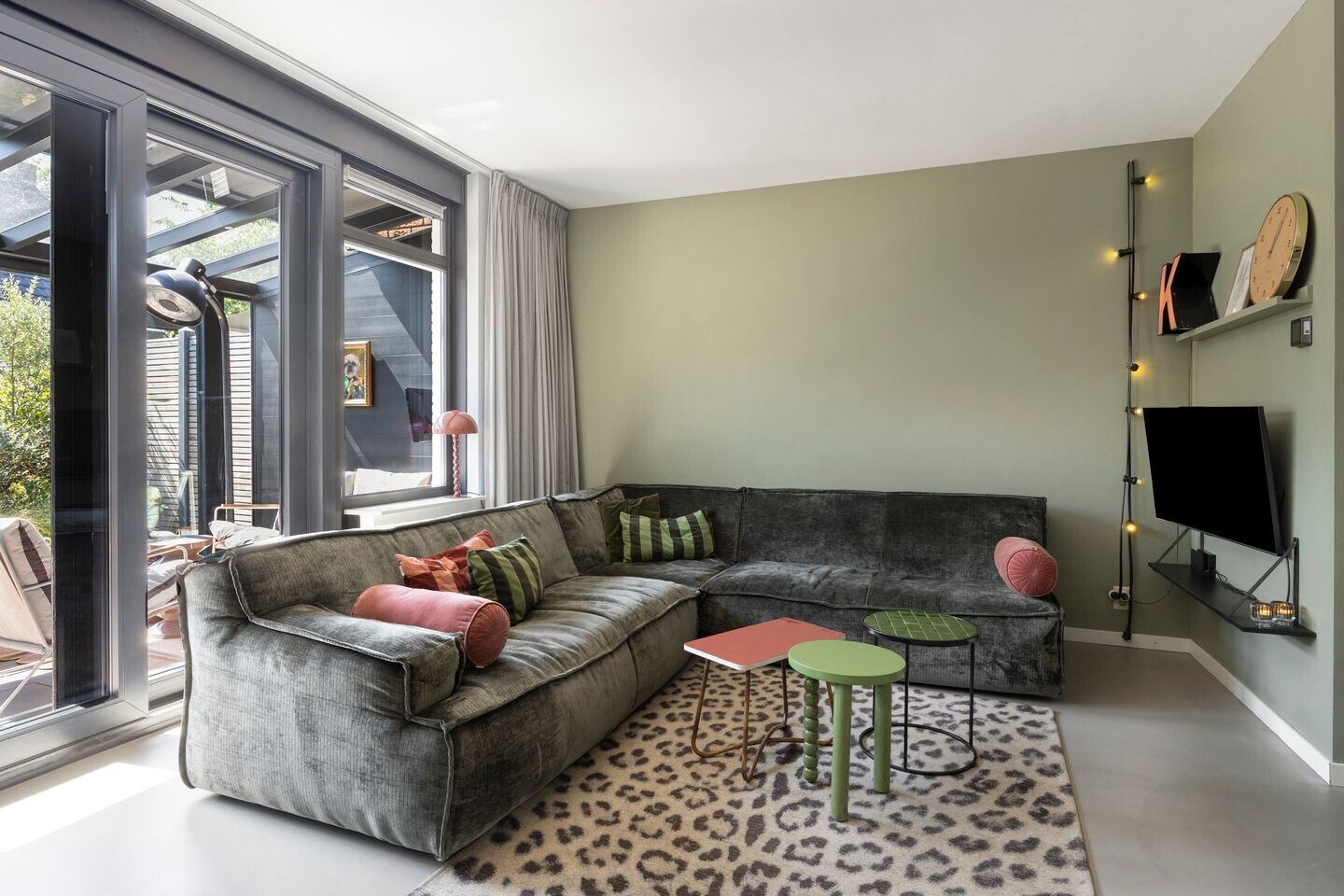 Tussenwoning te koop: Boekelose Stoomblekerij 154, Enschede