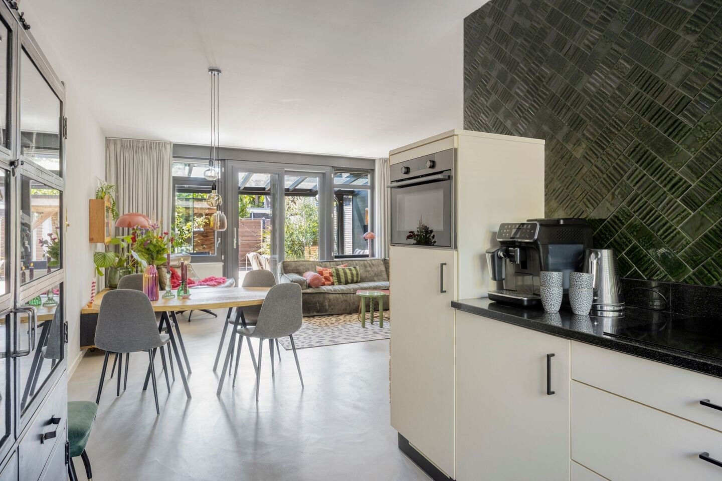 Tussenwoning te koop: Boekelose Stoomblekerij 154, Enschede