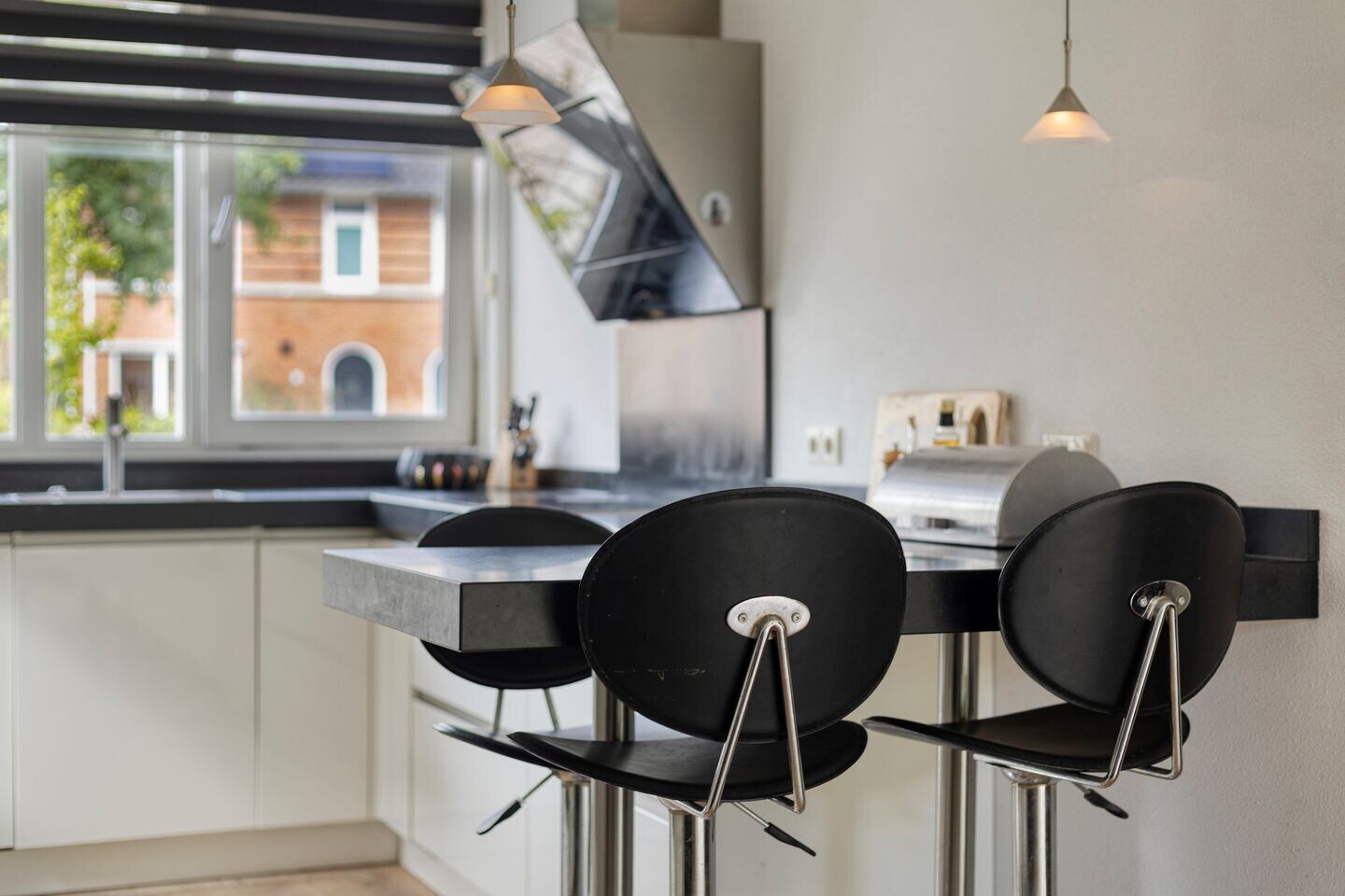 Hoekwoning te koop: roelof blokzijlstraat 4, Enschede