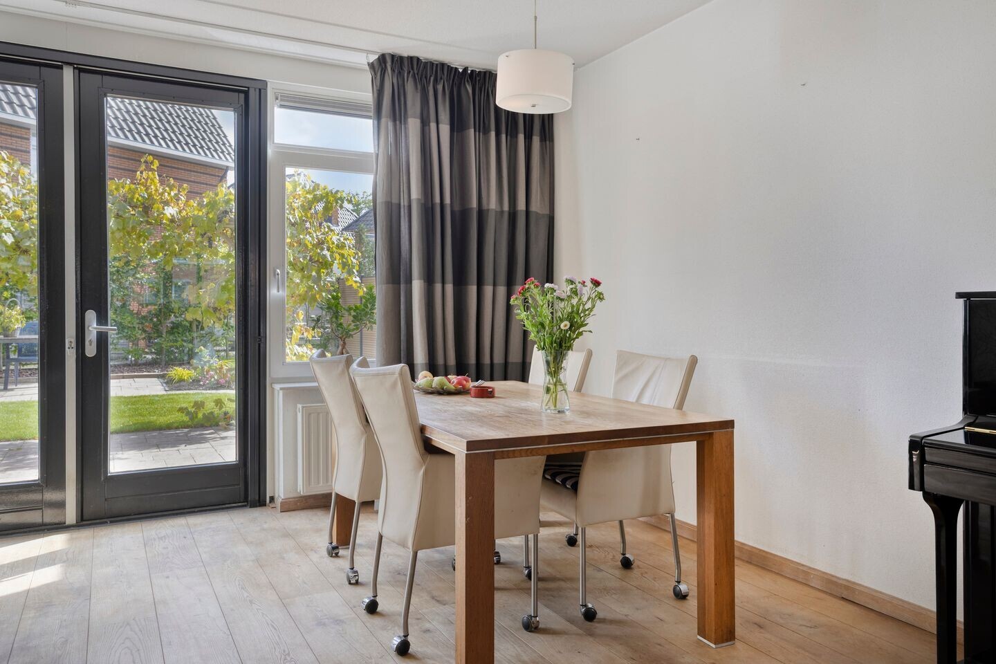 Hoekwoning te koop: roelof blokzijlstraat 4, Enschede