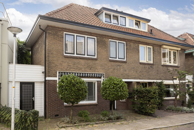 Brugstraat 23