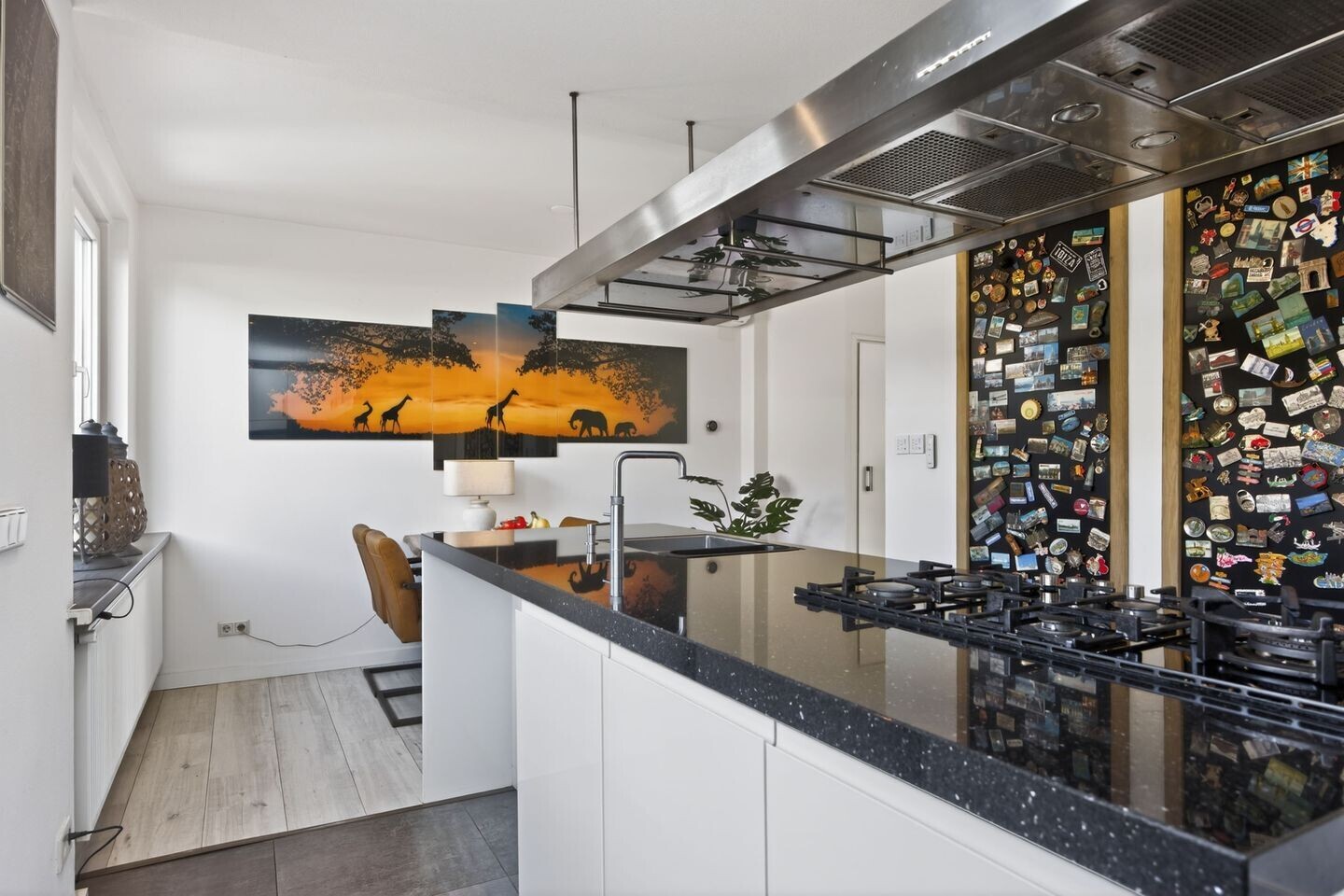 Hoekwoning te koop: Johanna van Burenstraat 14, Hengelo