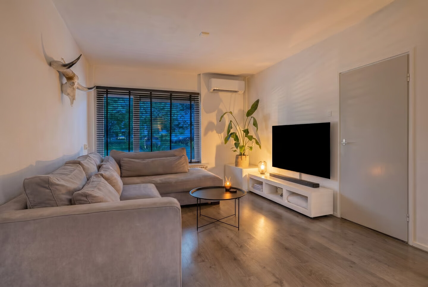 Tussenwoning te koop: W. van Harenstraat 15, Hengelo