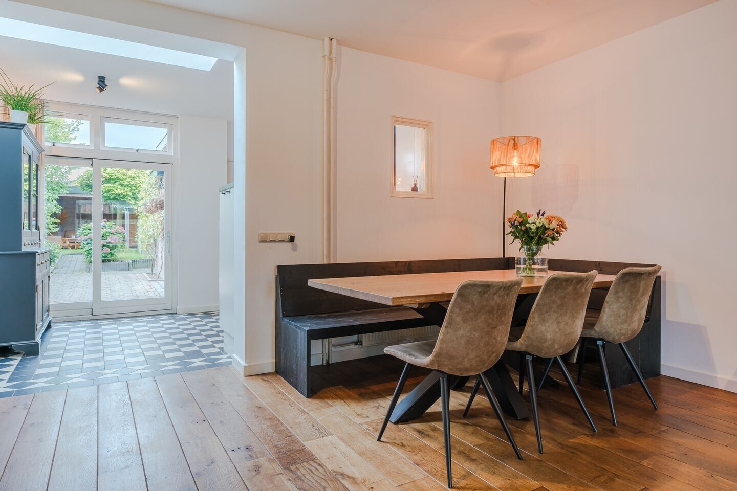 Twee-onder-één-kap te koop: Berfloweg 232, Hengelo