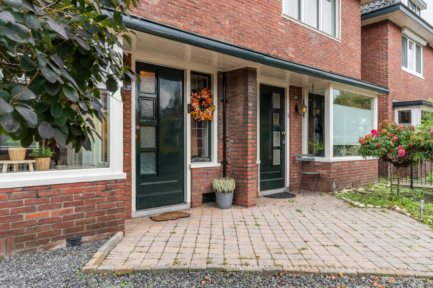 Twee-onder-één-kap te koop: Berfloweg 232, Hengelo