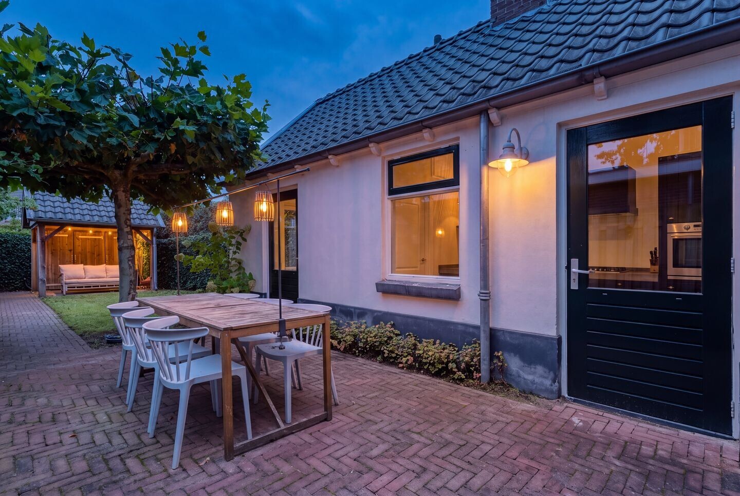 Twee-onder-één-kap te koop: Beckumerstraat 48, Hengelo