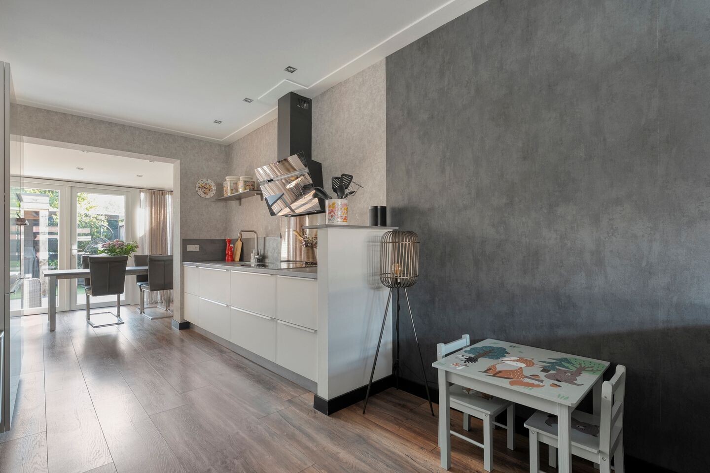 Twee-onder-één-kap te koop: Irisstraat 1, Hengelo