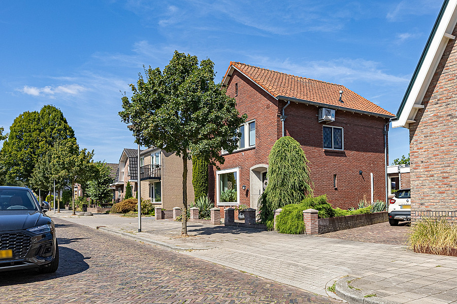 Vrijstaande woning te koop: Woolderesweg 56, Hengelo