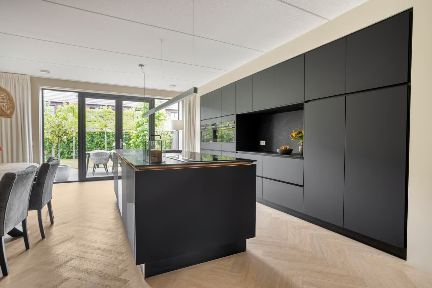 Twee-onder-één-kap te koop: M. de Witstraat 23, Hengelo