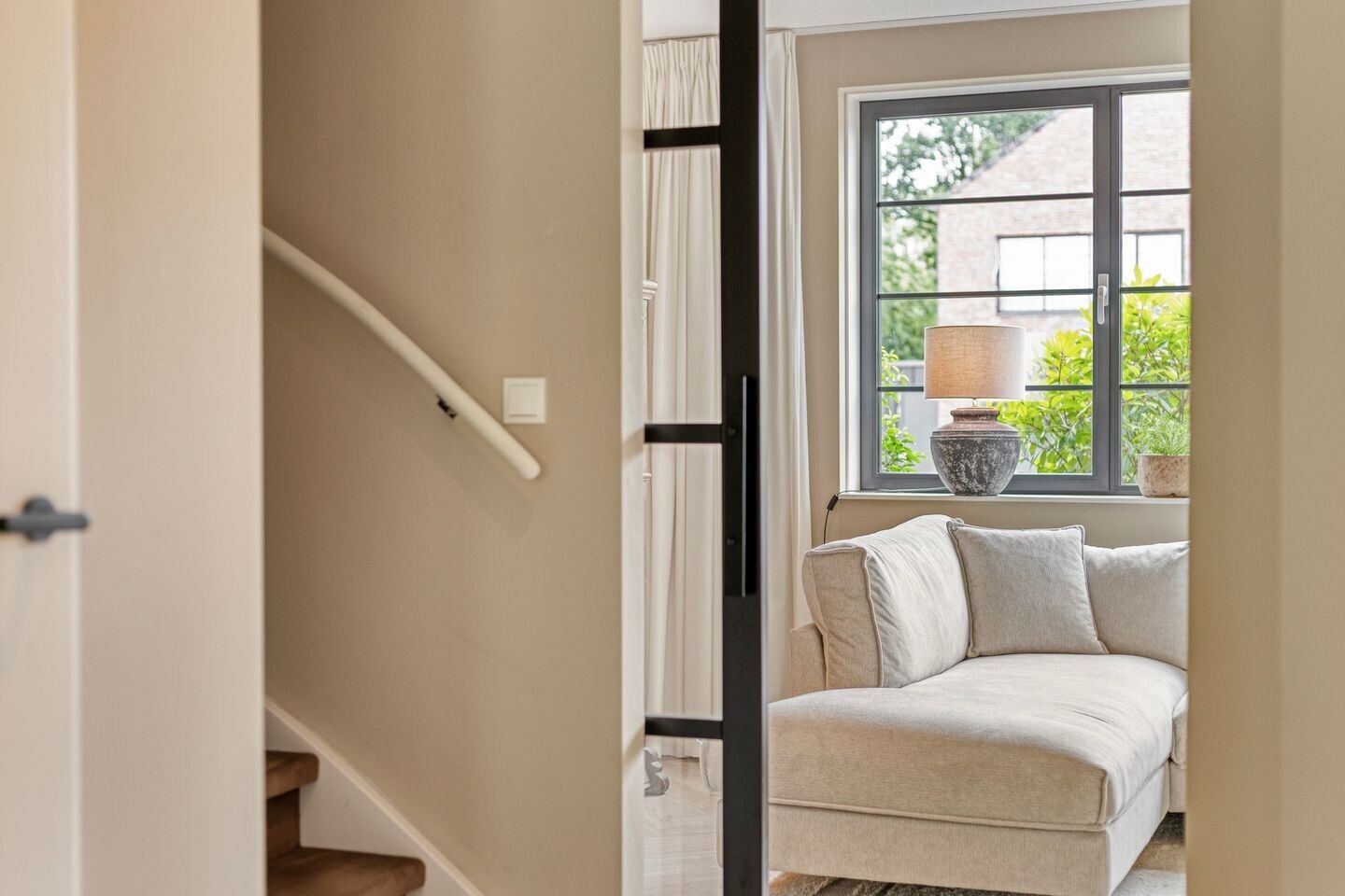 Twee-onder-één-kap te koop: M. de Witstraat 23, Hengelo