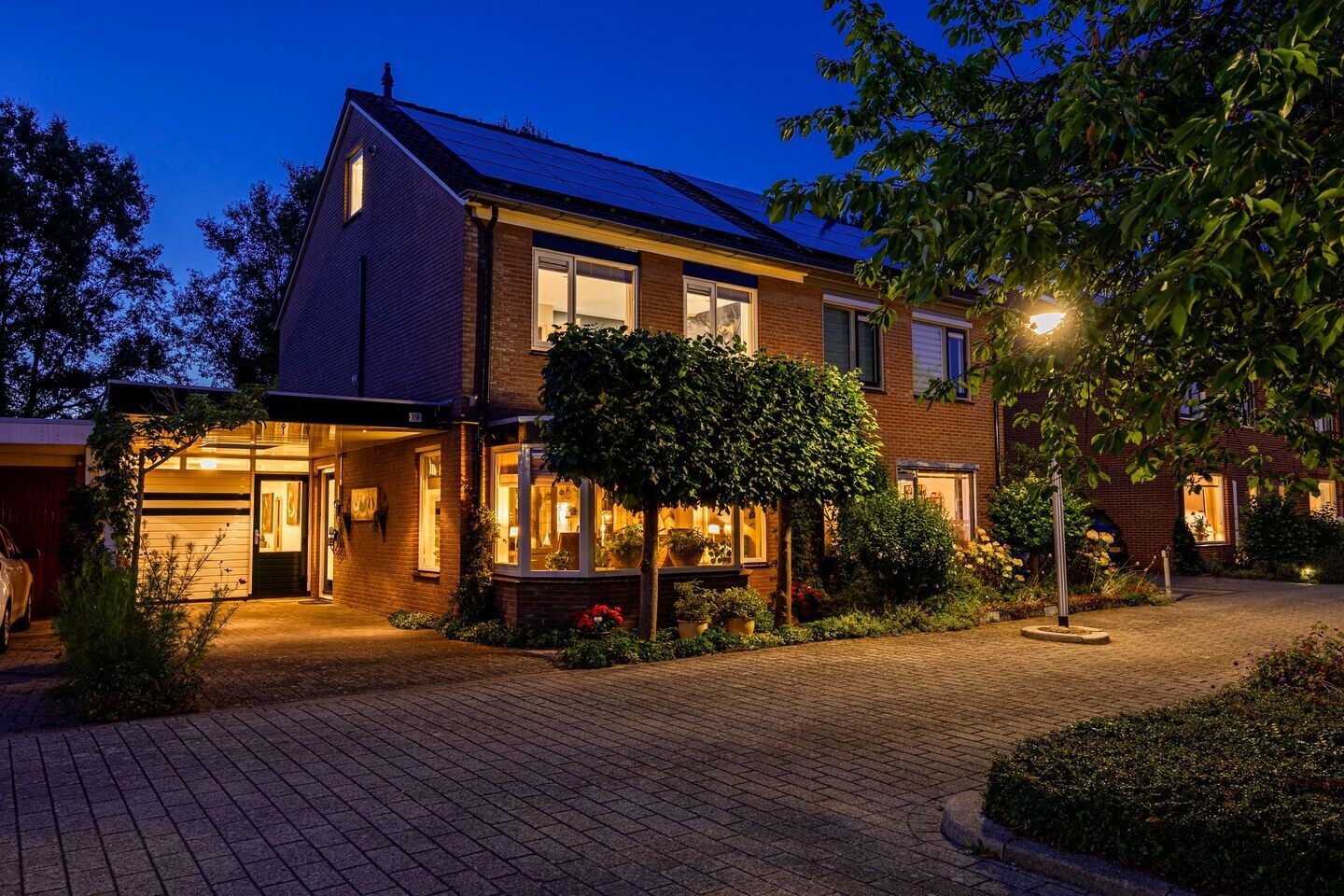 Tussenwoning te koop: Delhezstraat 19, Hengelo