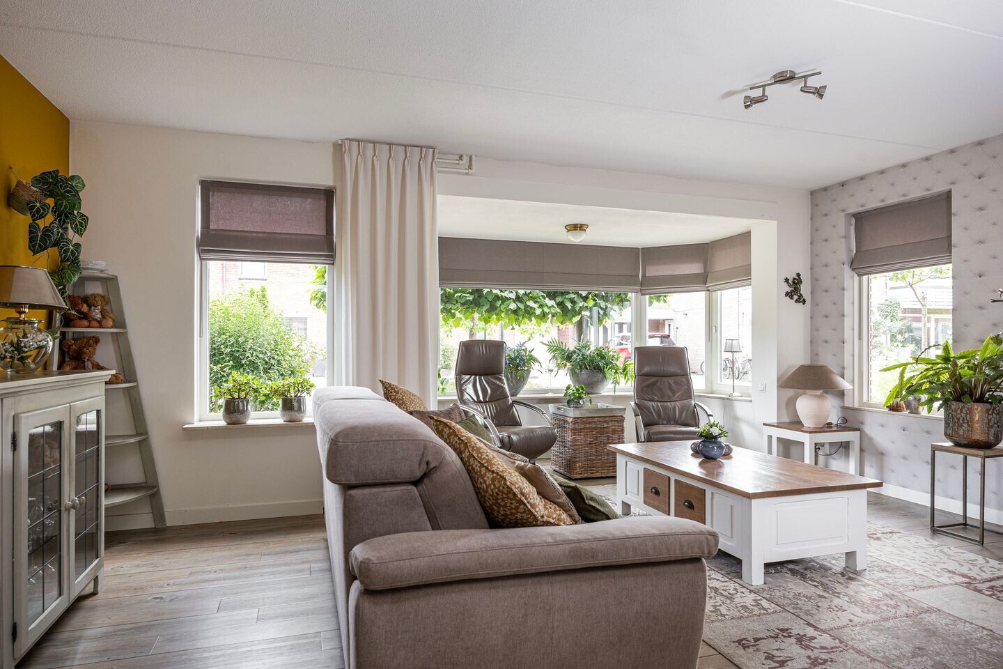 Tussenwoning te koop: Delhezstraat 19, Hengelo