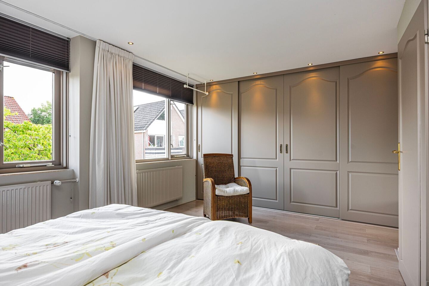 Tussenwoning te koop: Delhezstraat 19, Hengelo