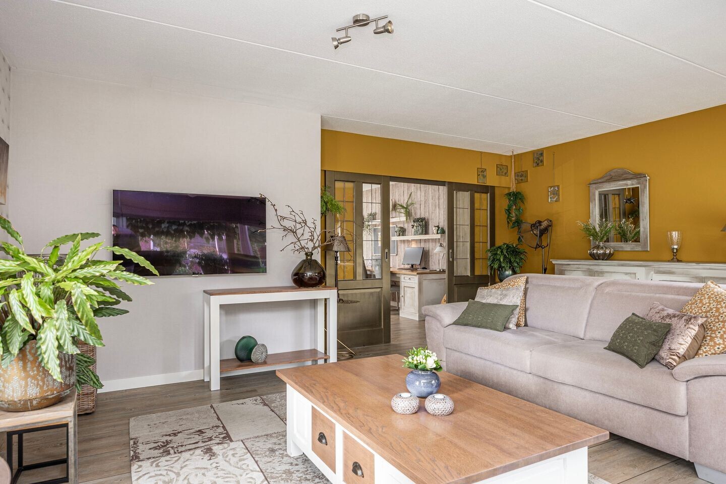 Tussenwoning te koop: Delhezstraat 19, Hengelo