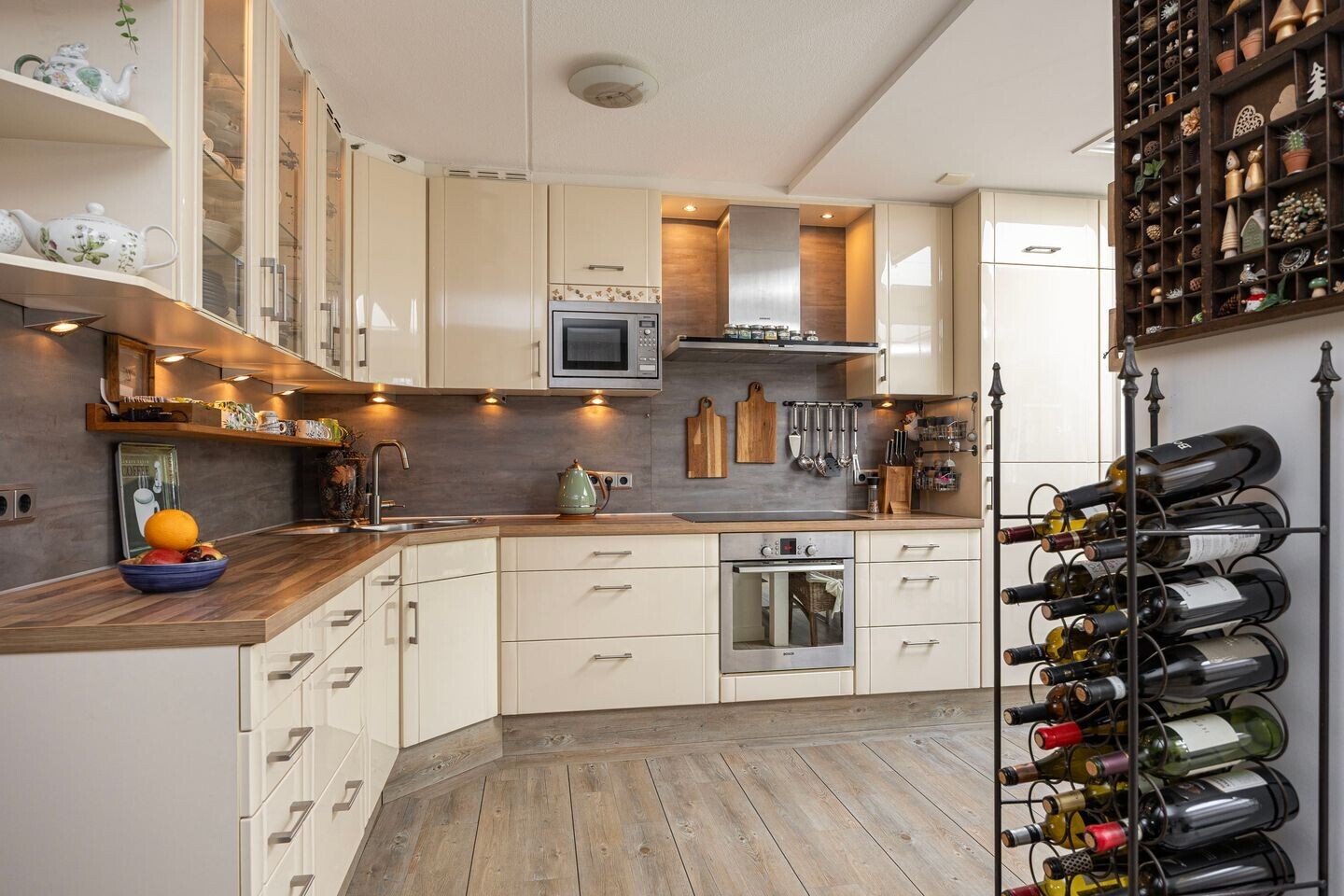 Tussenwoning te koop: Delhezstraat 19, Hengelo