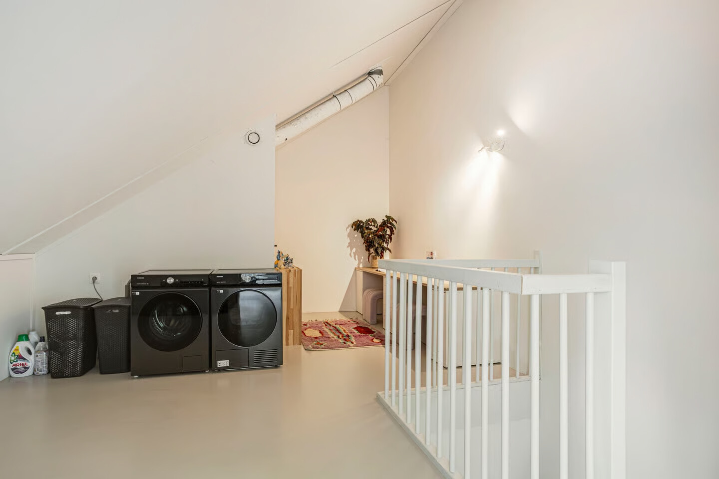 Twee-onder-één-kap te koop: R.A. de Monchystraat 44, Hengelo