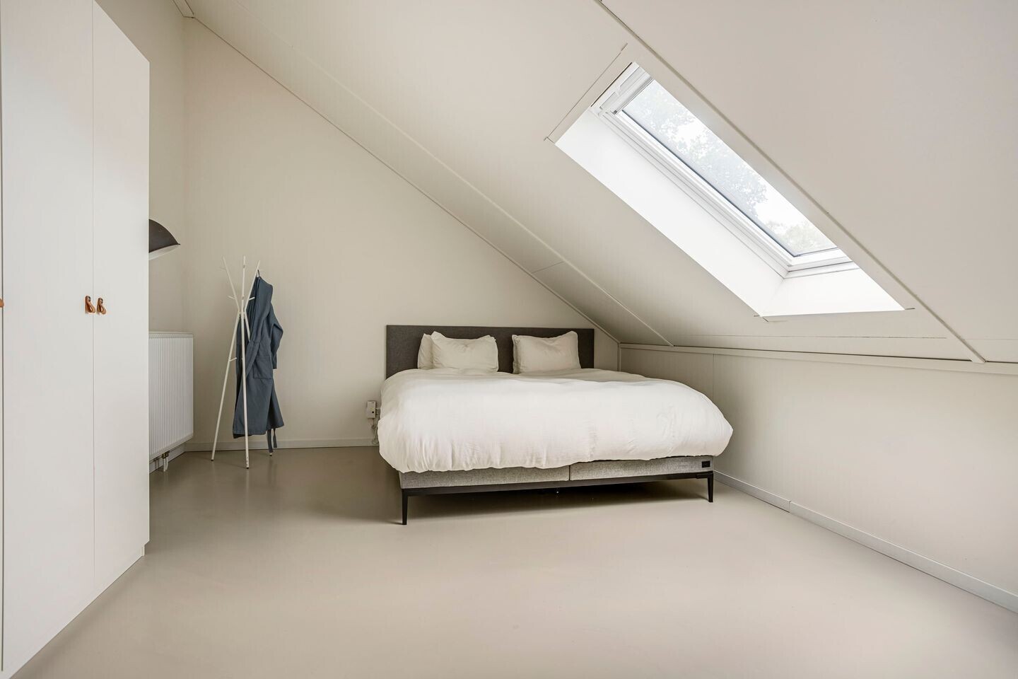 Twee-onder-één-kap te koop: R.A. de Monchystraat 44, Hengelo