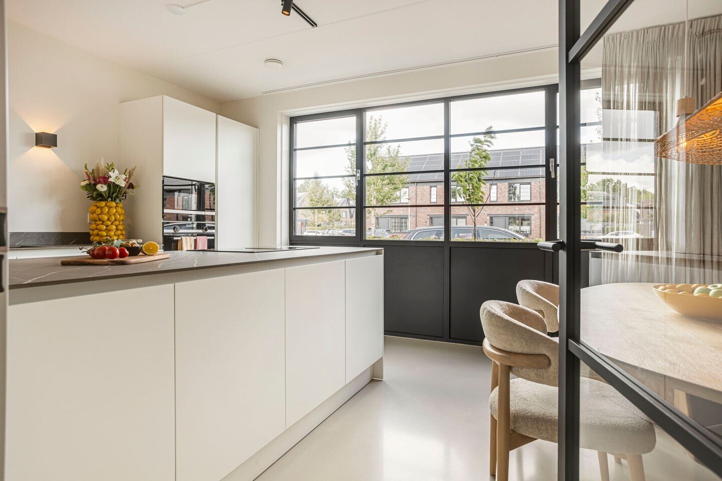 Twee-onder-één-kap te koop: R.A. de Monchystraat 44, Hengelo