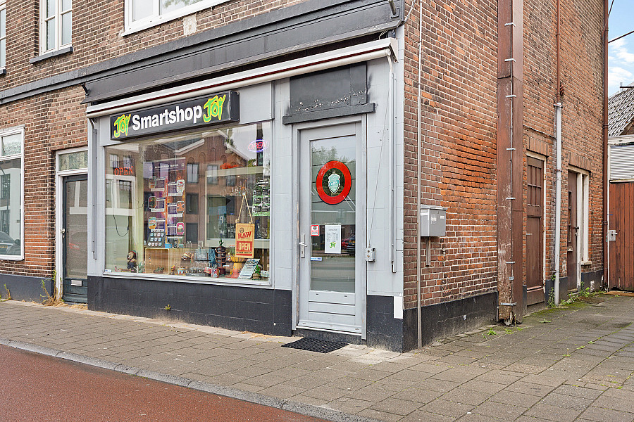 Twee-onder-één-kap te koop: Bornsestraat 16, Hengelo