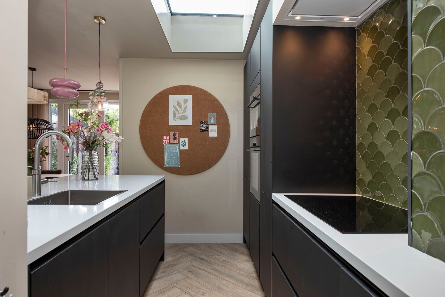 Tussenwoning te koop: Esdoornstraat 8, Hengelo