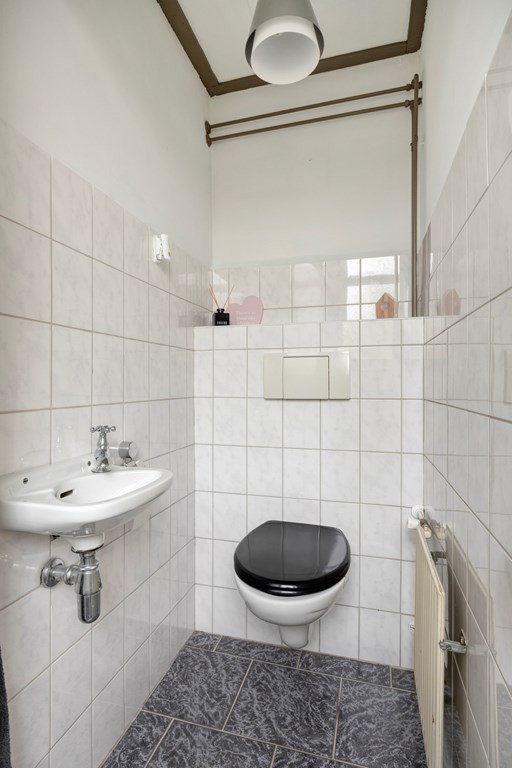 Twee-onder-één-kap te koop: Oude Bornseweg 114, Hengelo