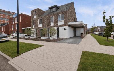 van Alphenstraat 14