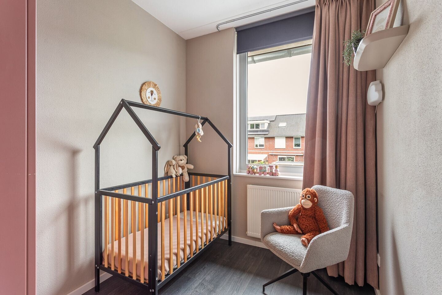 Hoekwoning te koop: Johannes Vermeerstraat 17, Hengelo