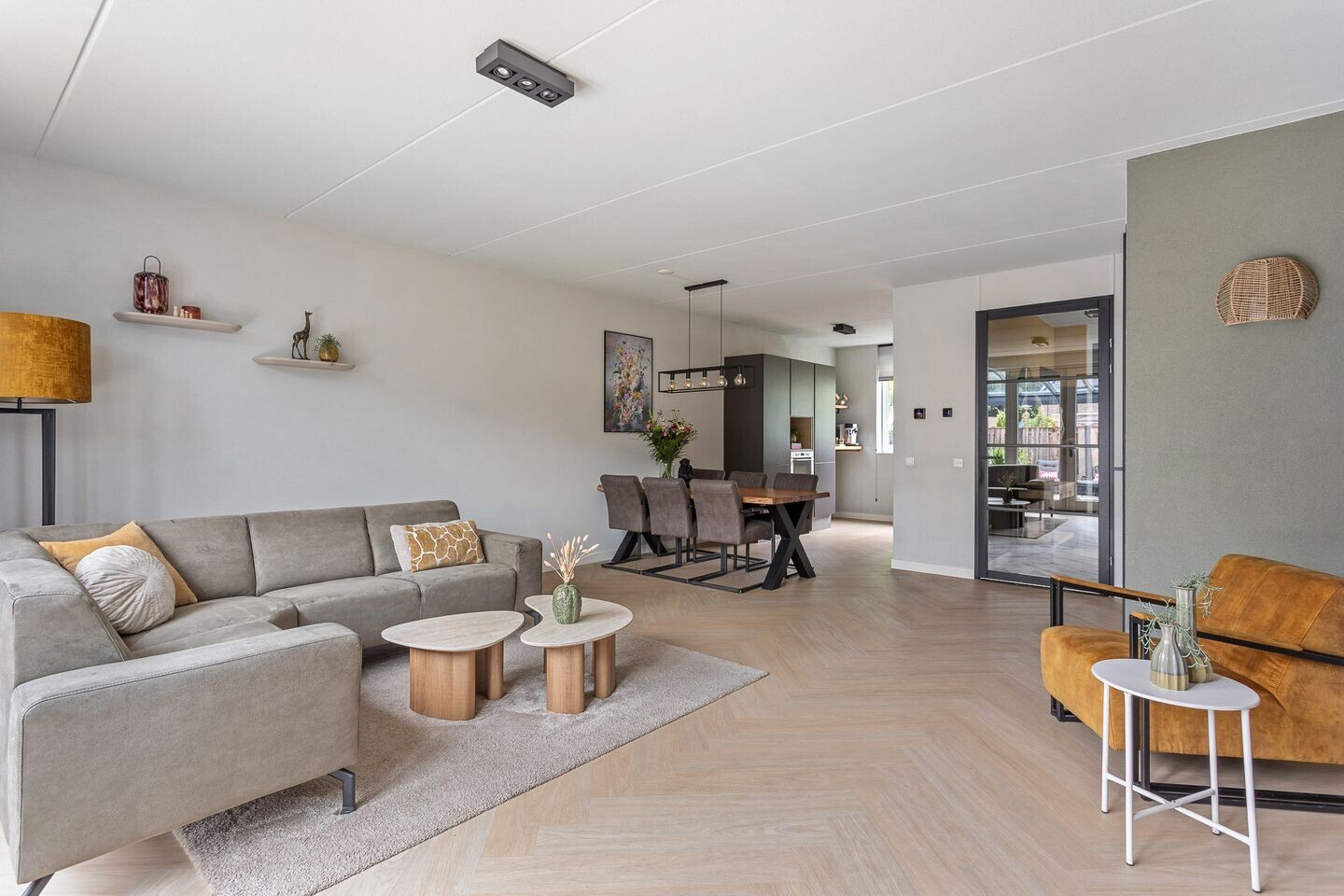 Hoekwoning te koop: Johannes Vermeerstraat 17, Hengelo