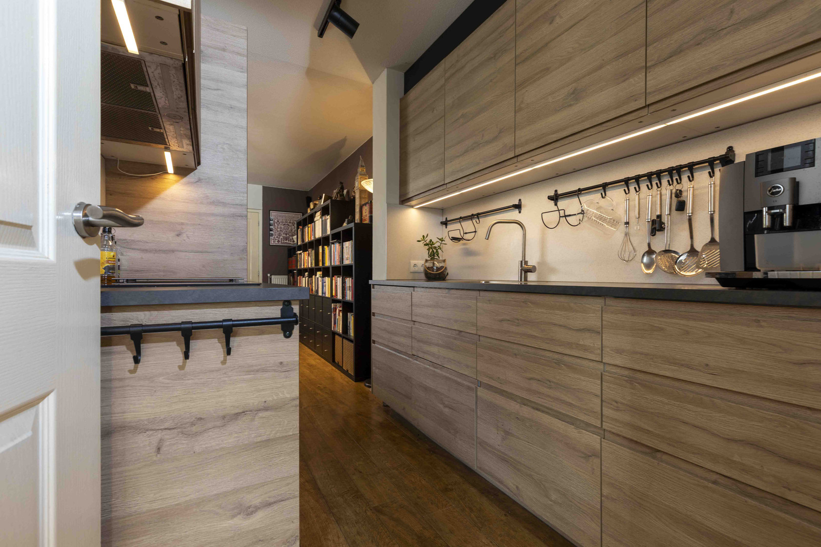 Tussenwoning te koop: Bandoengstraat 12, Hengelo