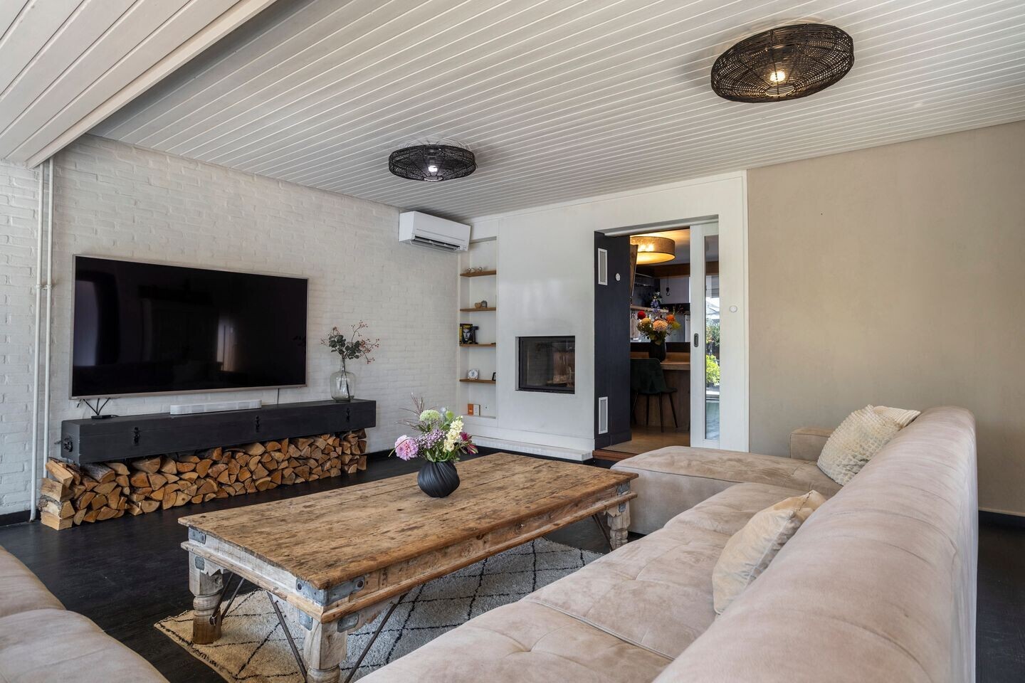 Hoekwoning te koop: Beethovenlaan 14, Hengelo