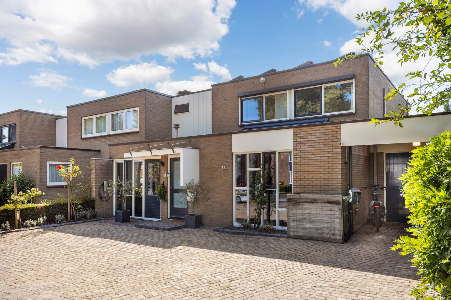 Hoekwoning te koop: Beethovenlaan 14, Hengelo